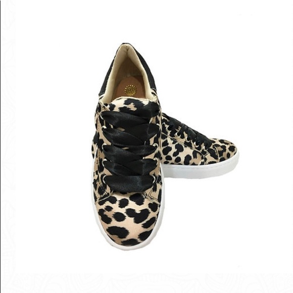 Chula Urban Shoes - Picture 2 of 4